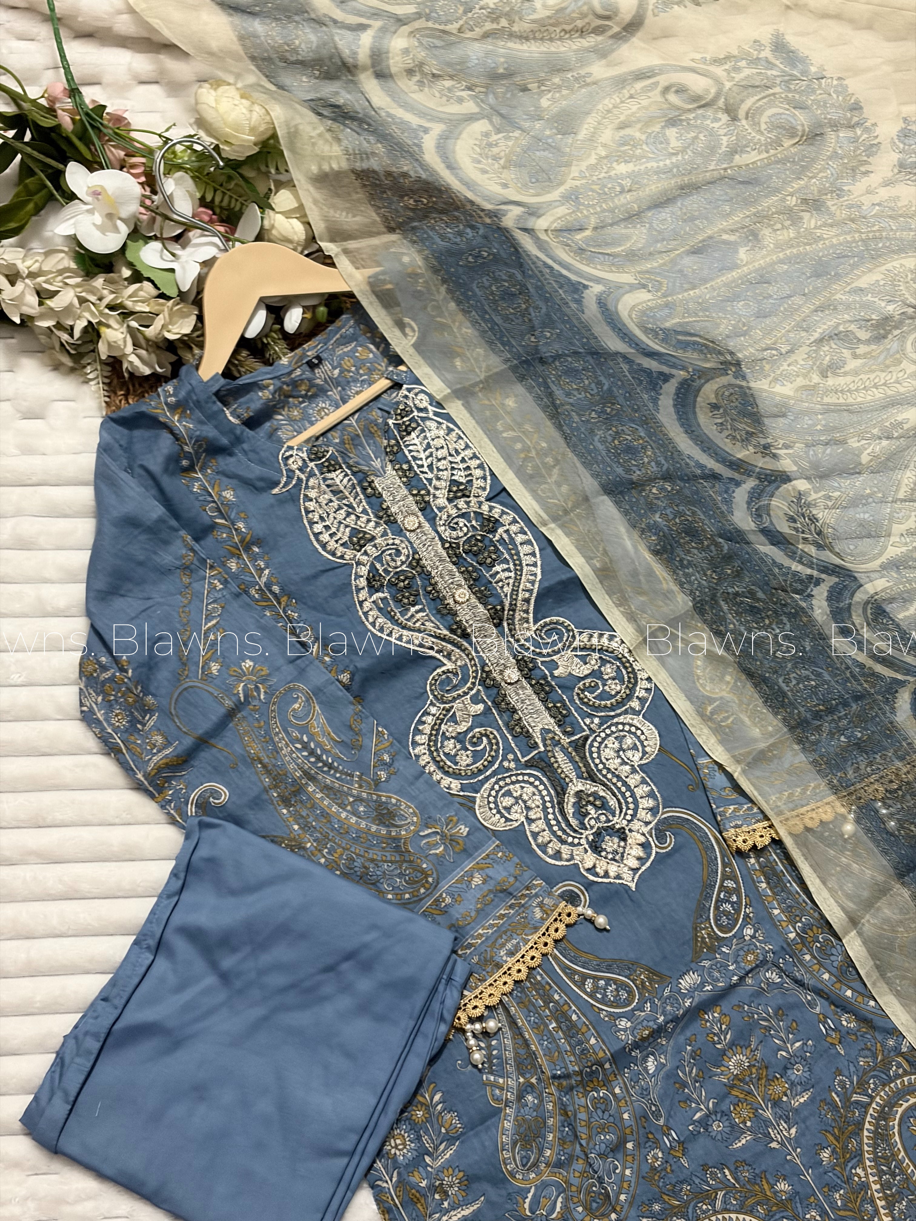 Embroidered Pakistani stitched Lawn Suit with Chiffon Dupatta BLW-