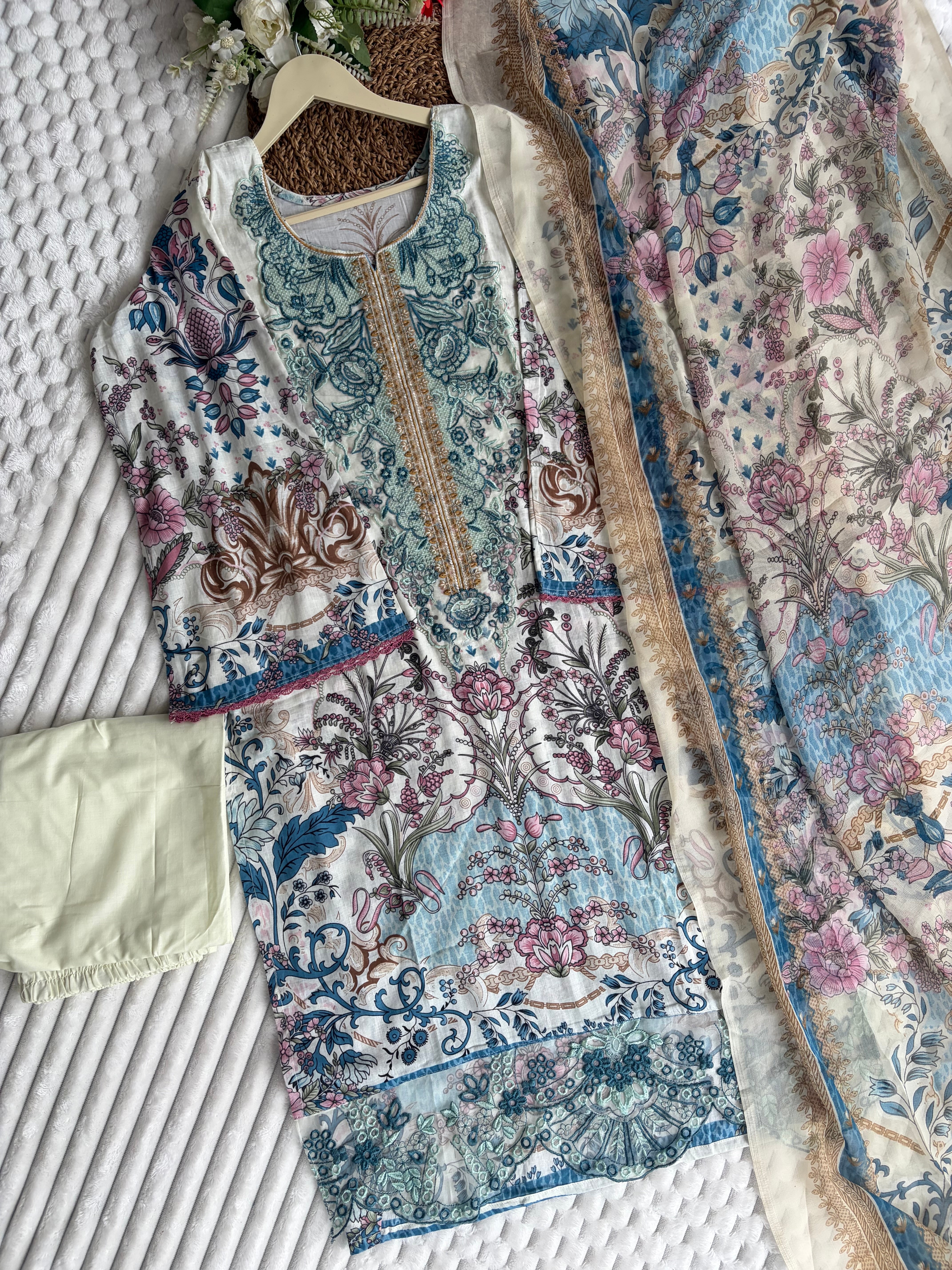 New cotton floral printed pakistani suit with lining