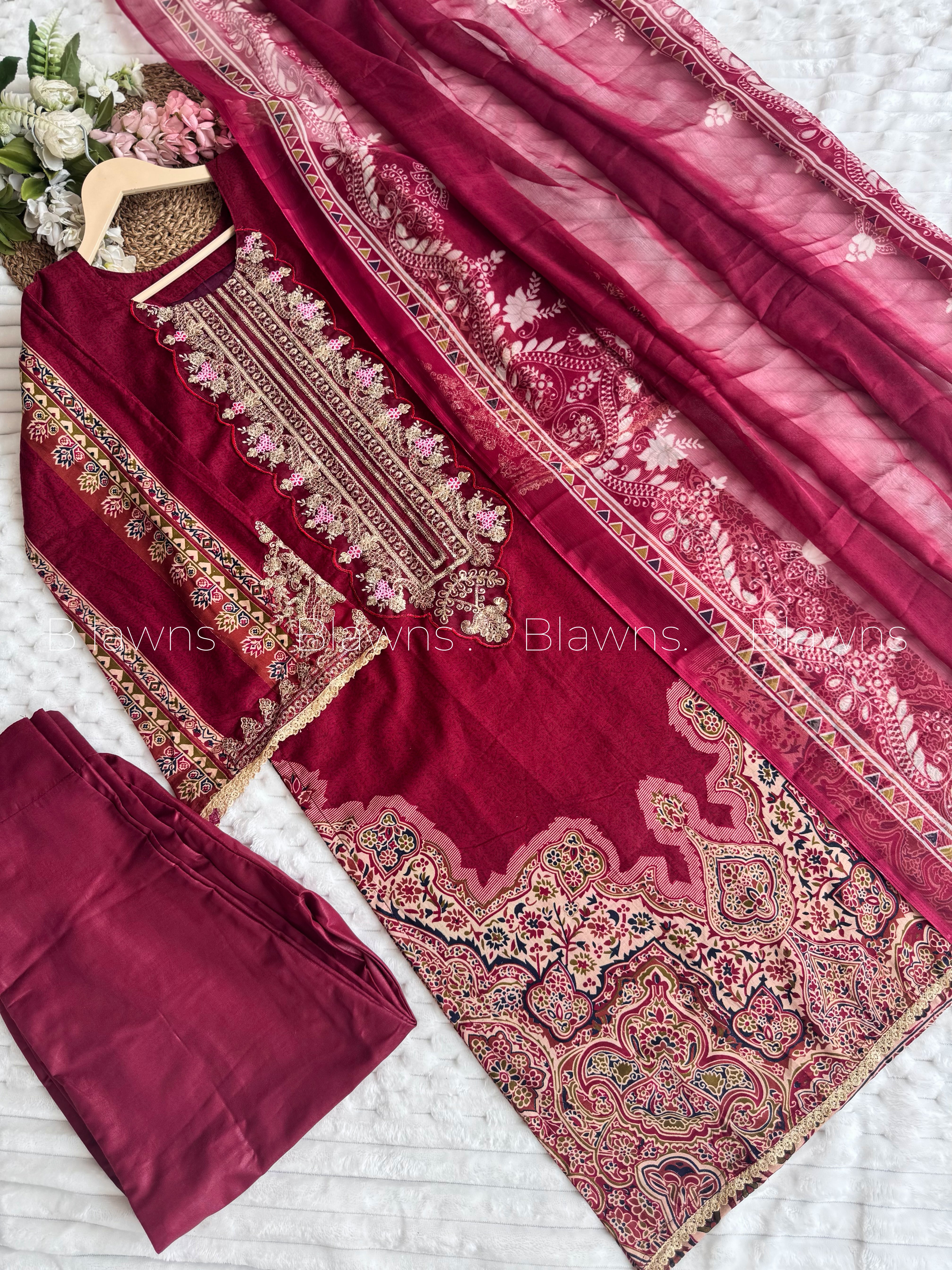 Embroidery pakistani unstitched suit