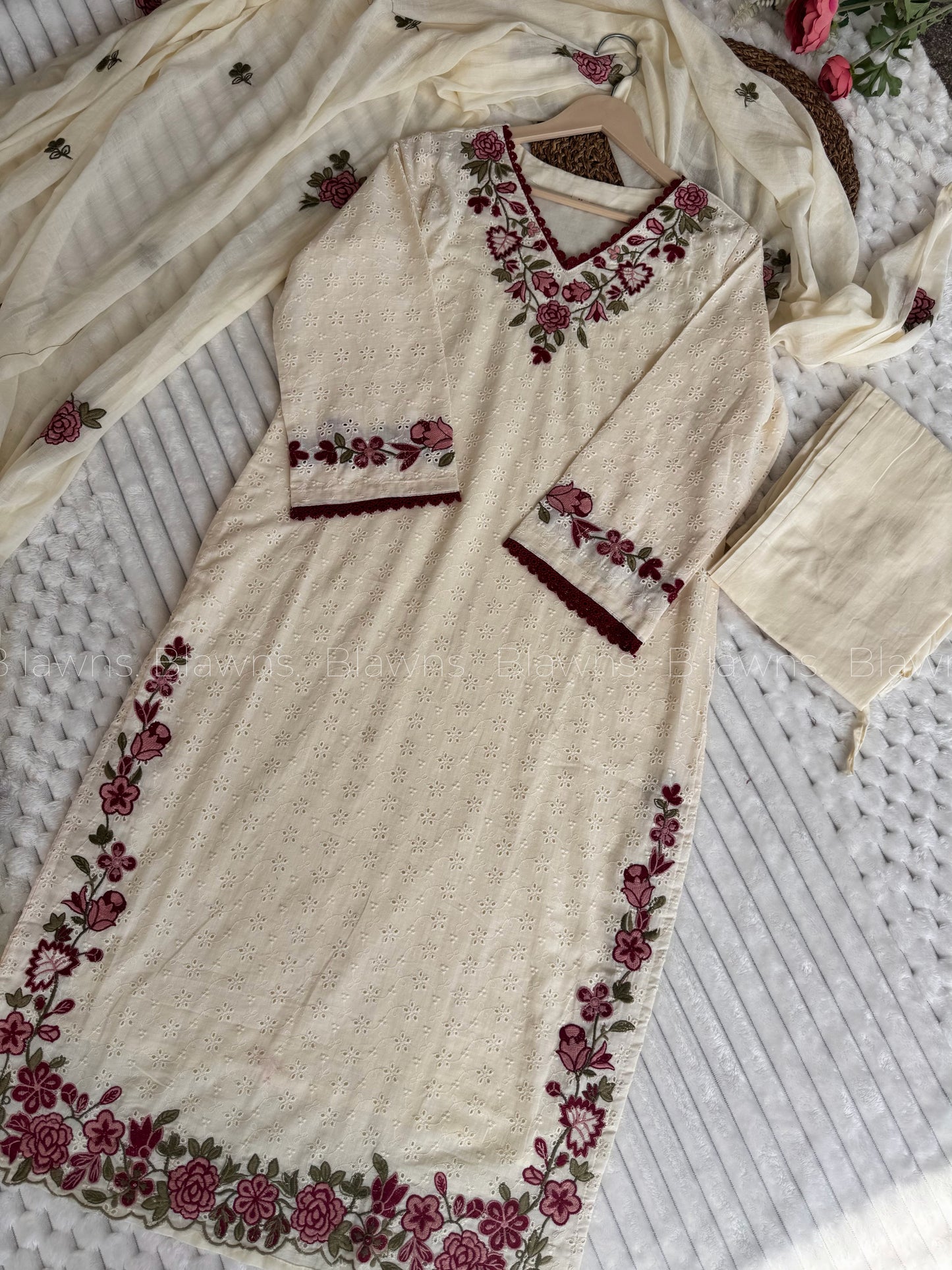 New embroidered 3 pc set