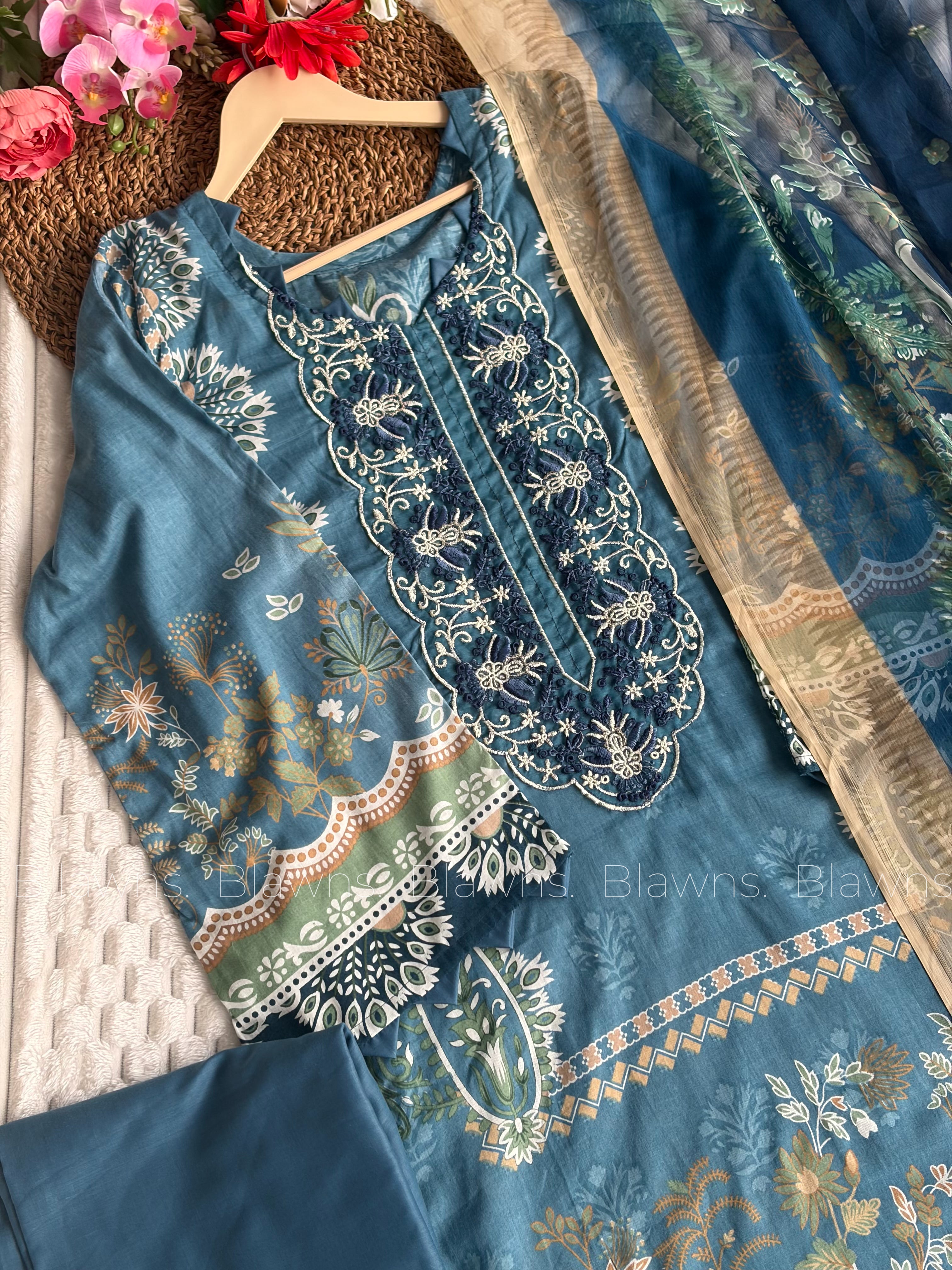 New cotton printed Pakistani suit with lining