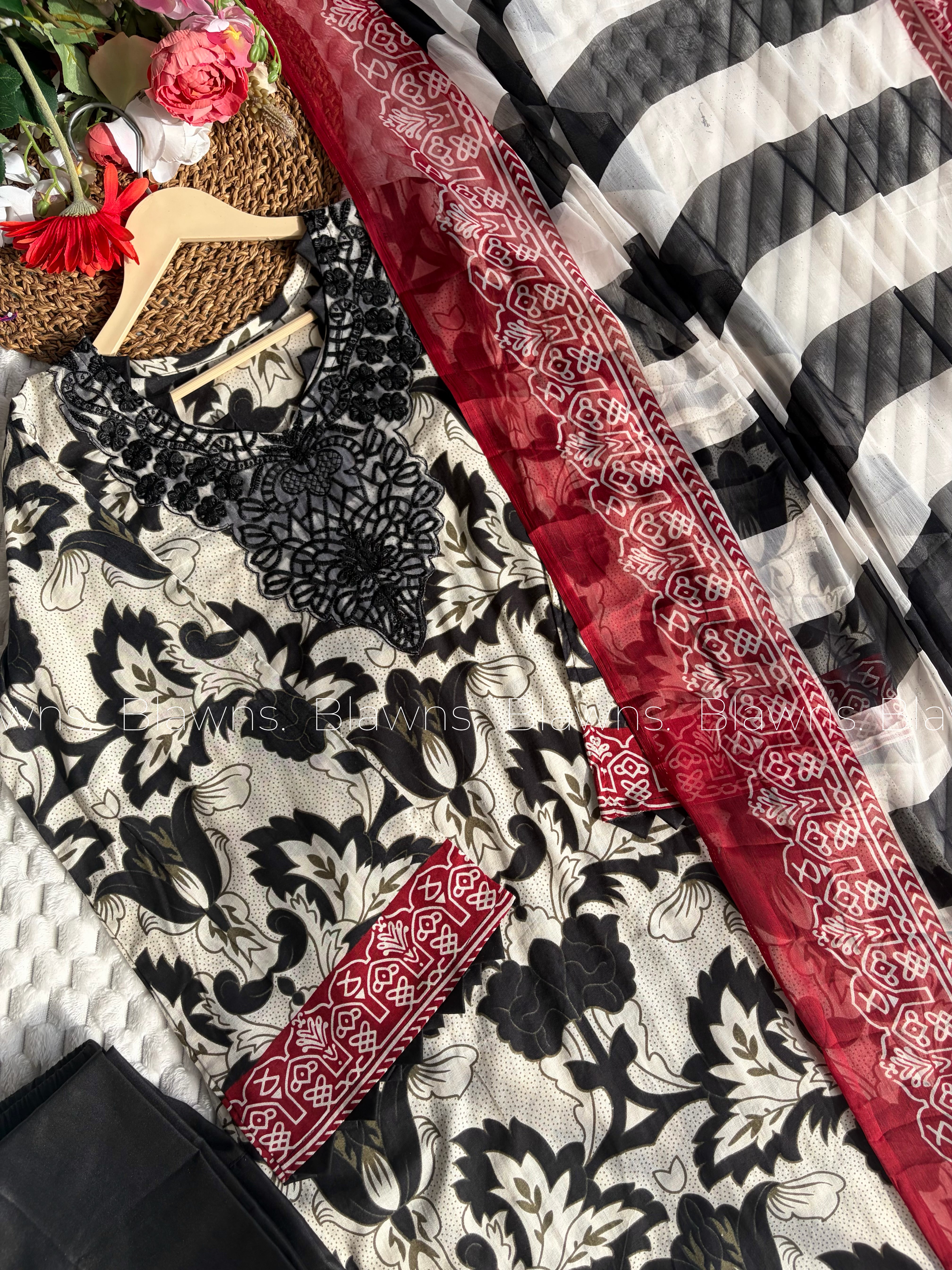 New cotton printed Pakistani suit set with lining