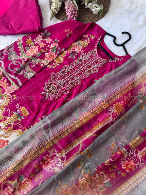 Pakistani suit BLW-70, additional detail view