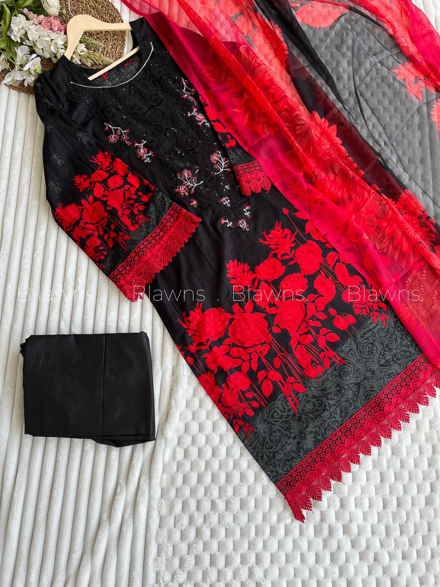 Embroidered Pakistani Suit with Chiffon/Cotton Dupatta – BLW-112