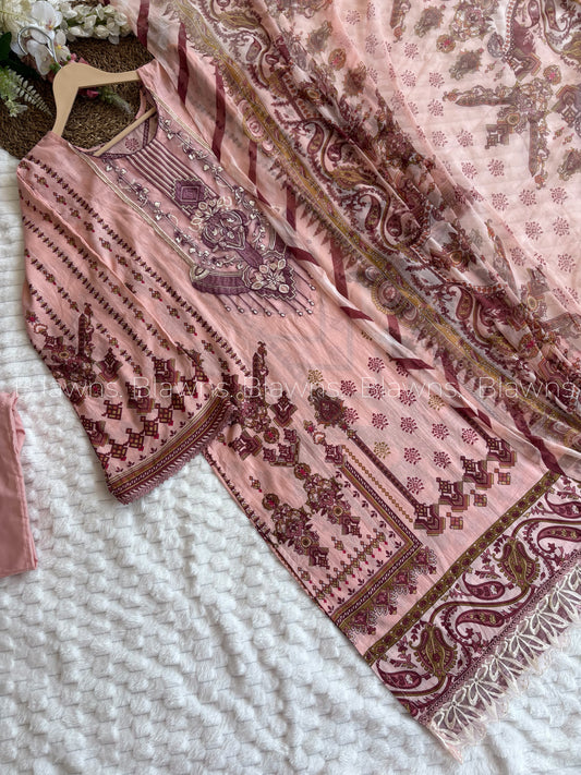 Embroidery Pakistani suit set