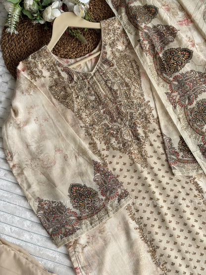 Muslin stitched suit