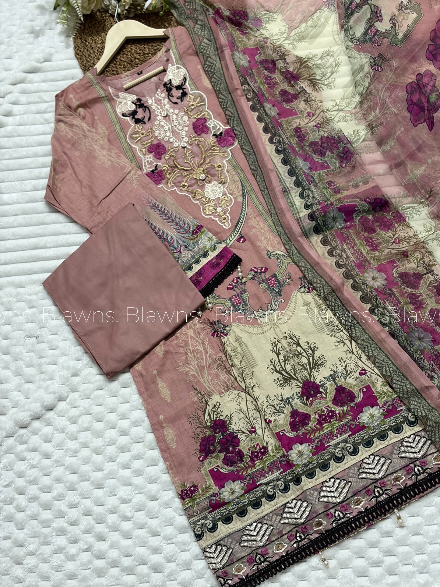 Embroidered Pakistani stitched Lawn Suit with Chiffon Dupatta BLW-