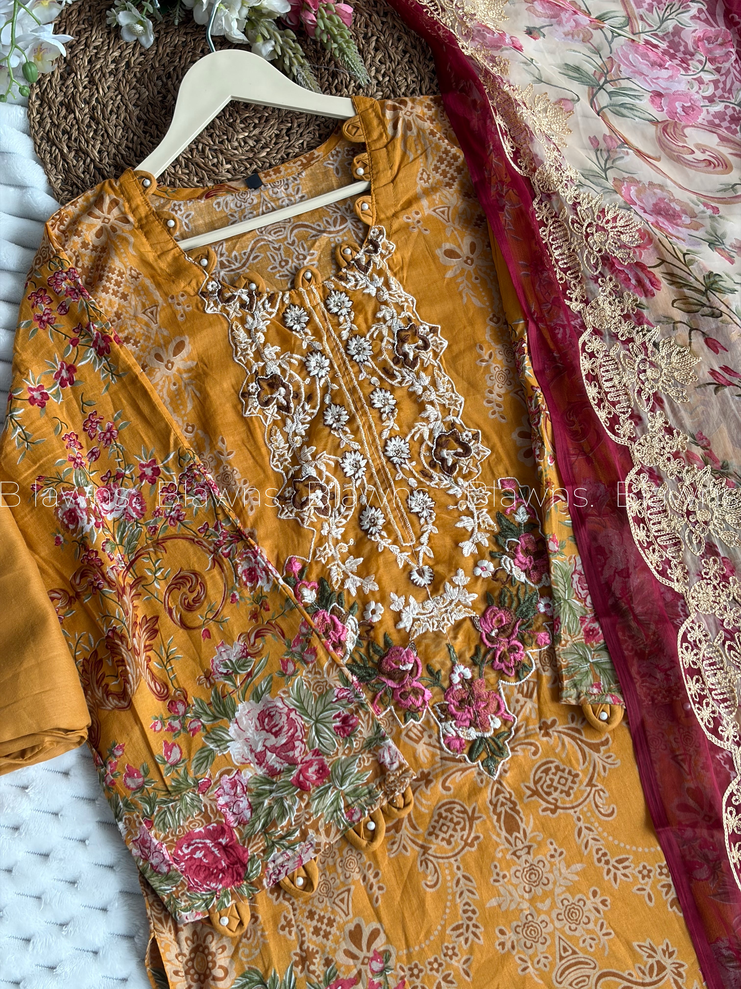 Embroidered Pakistani stitched Lawn Suit with Chiffon Dupatta BLW-