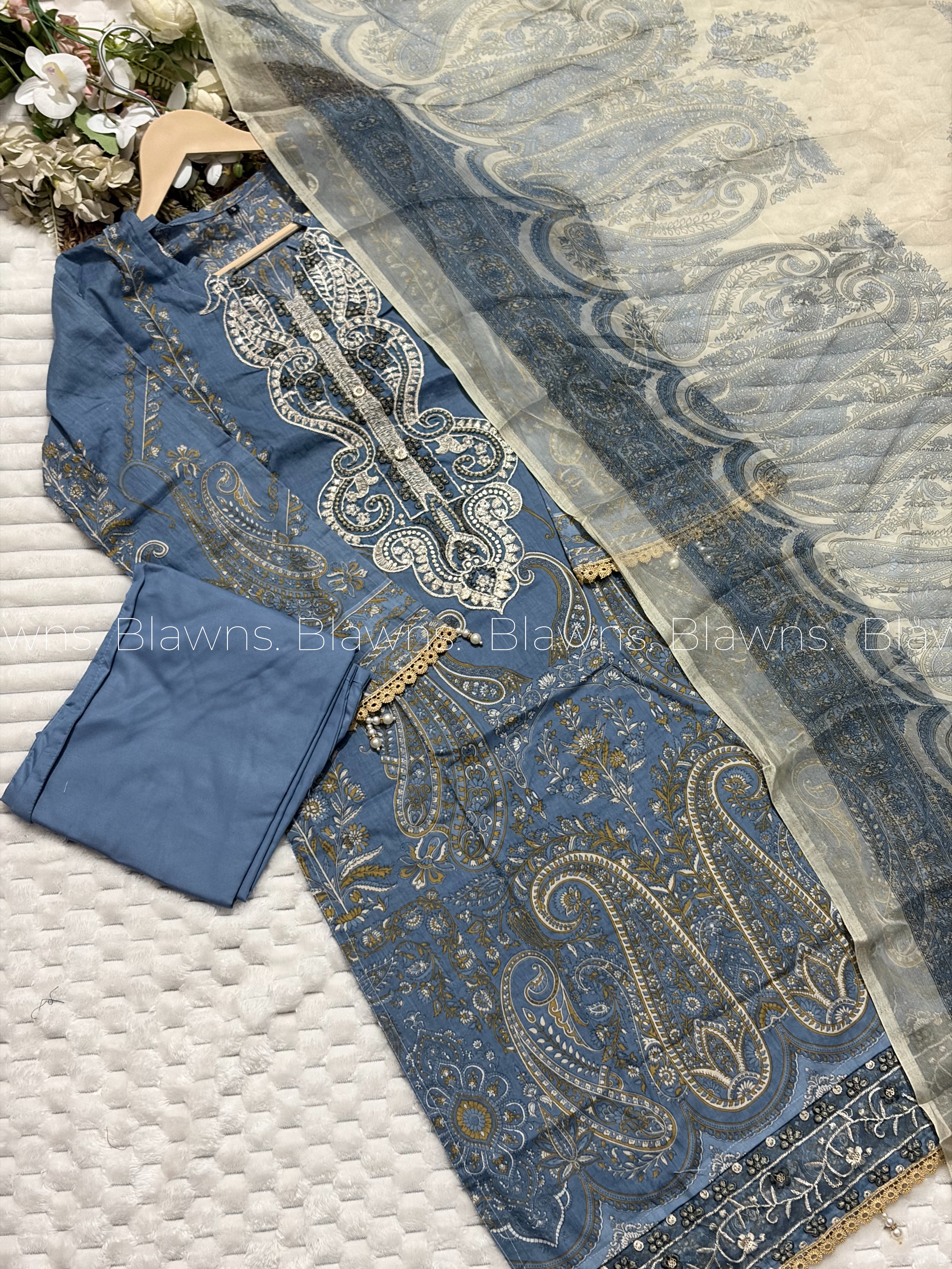 Embroidered Pakistani stitched Lawn Suit with Chiffon Dupatta BLW-