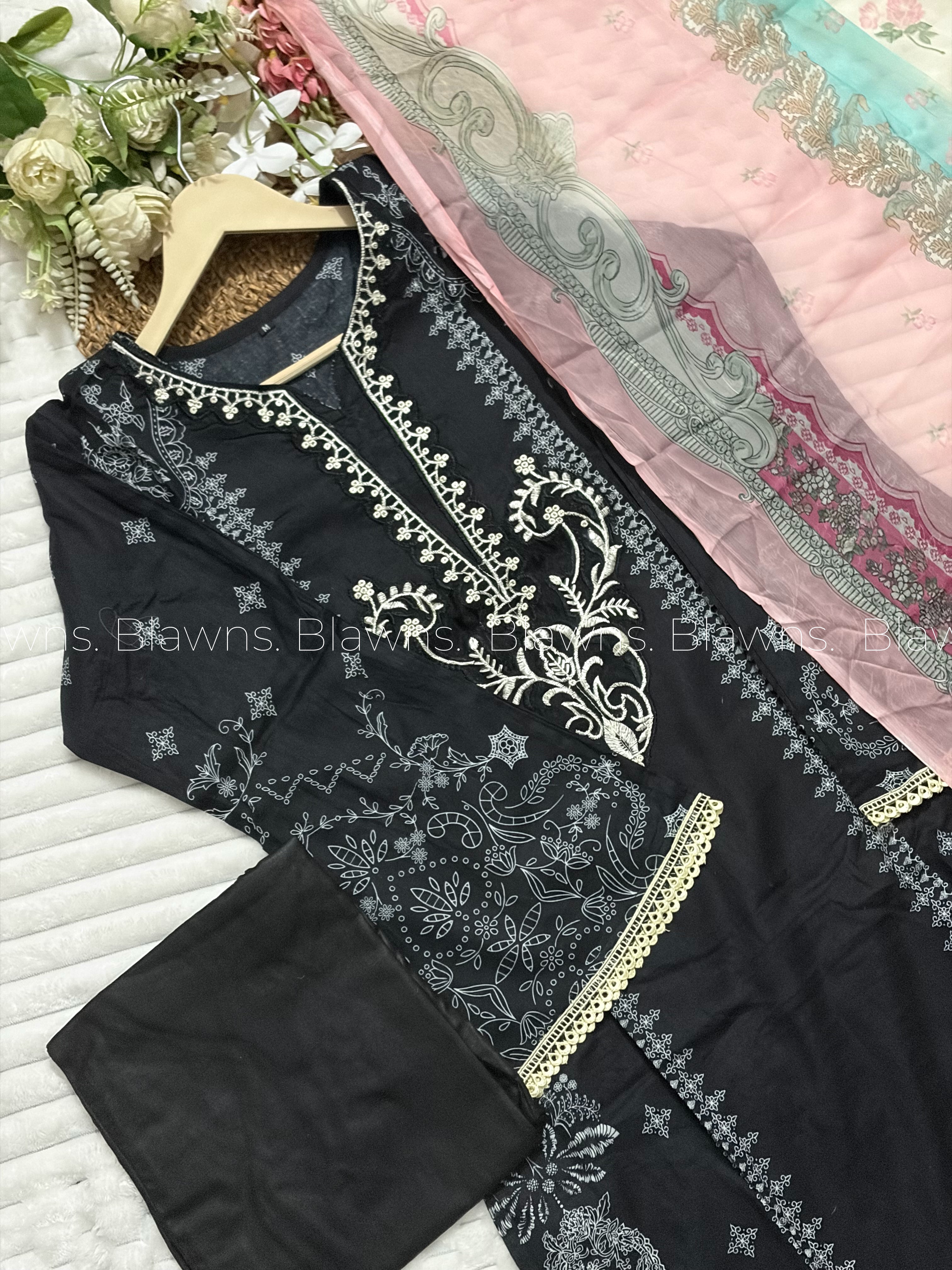 Embroidered Pakistani stitched Lawn Suit with Chiffon Dupatta BLW-1002