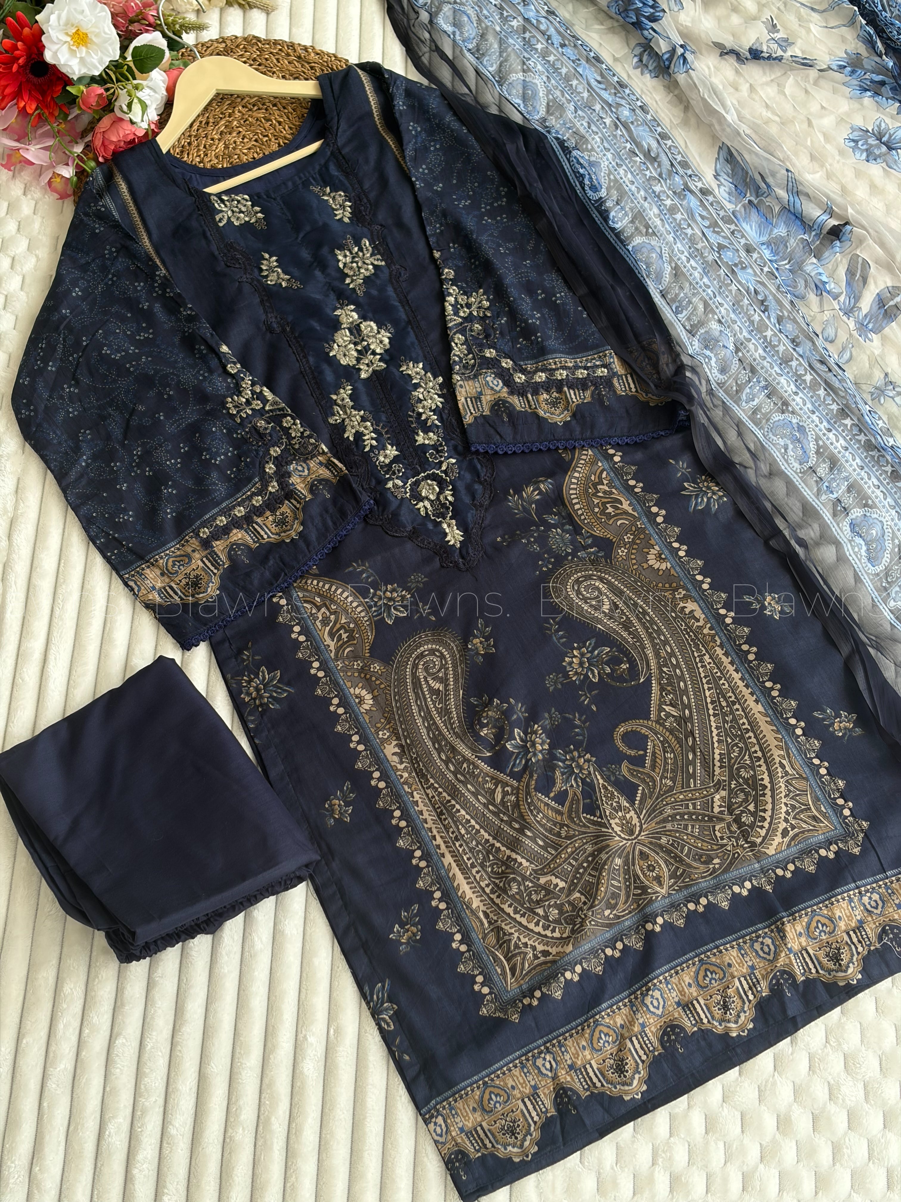 Viral cotton stitched  with lining  Pakistani suit