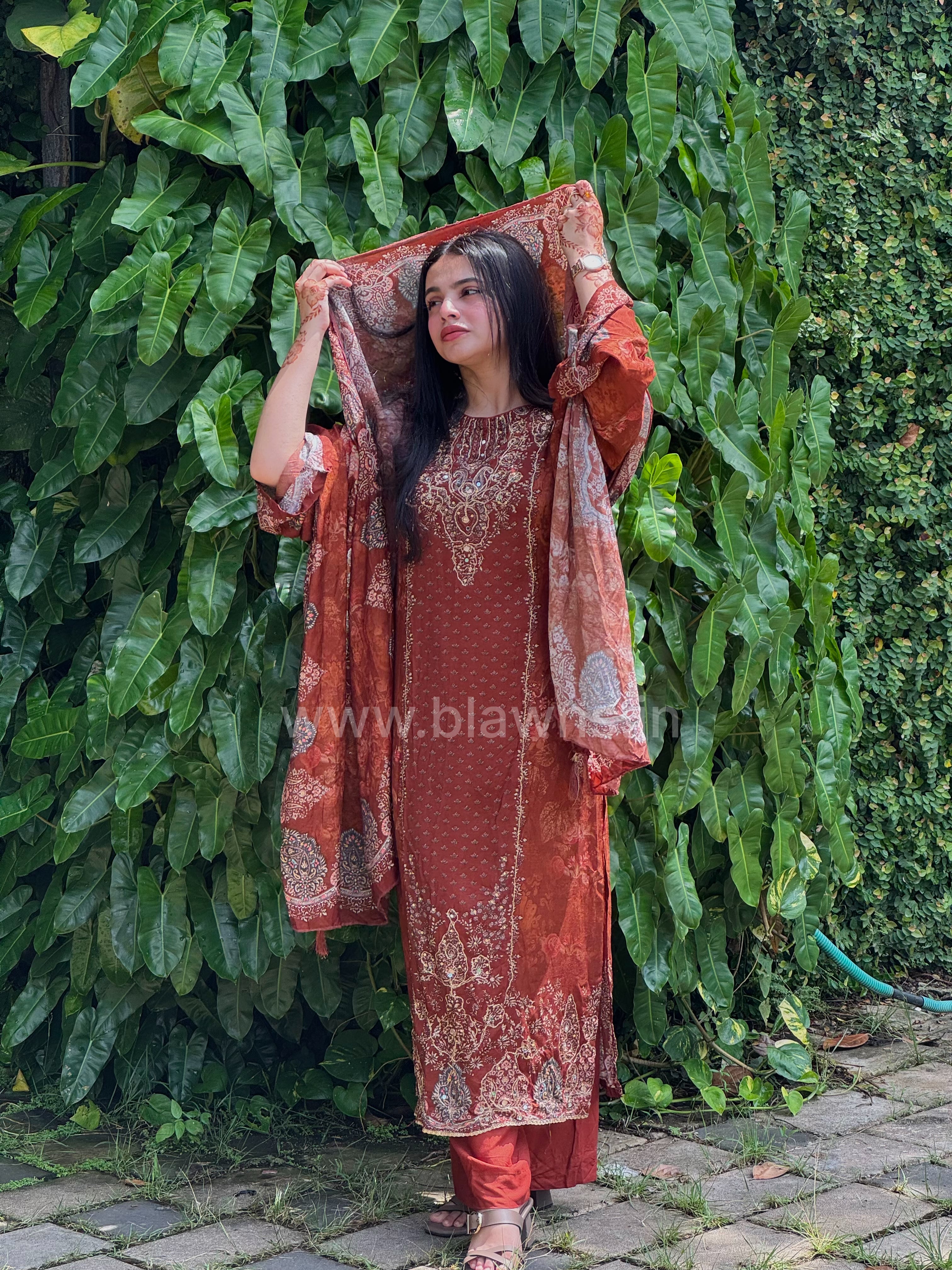 Muslin stitched suit set