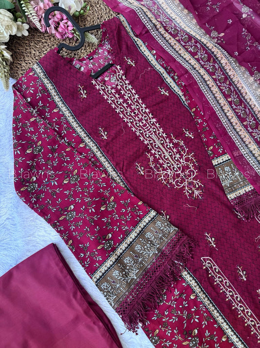 Embroidered PakistaniSuit with Chiffon/Cotton Dupatta – BLW-1005