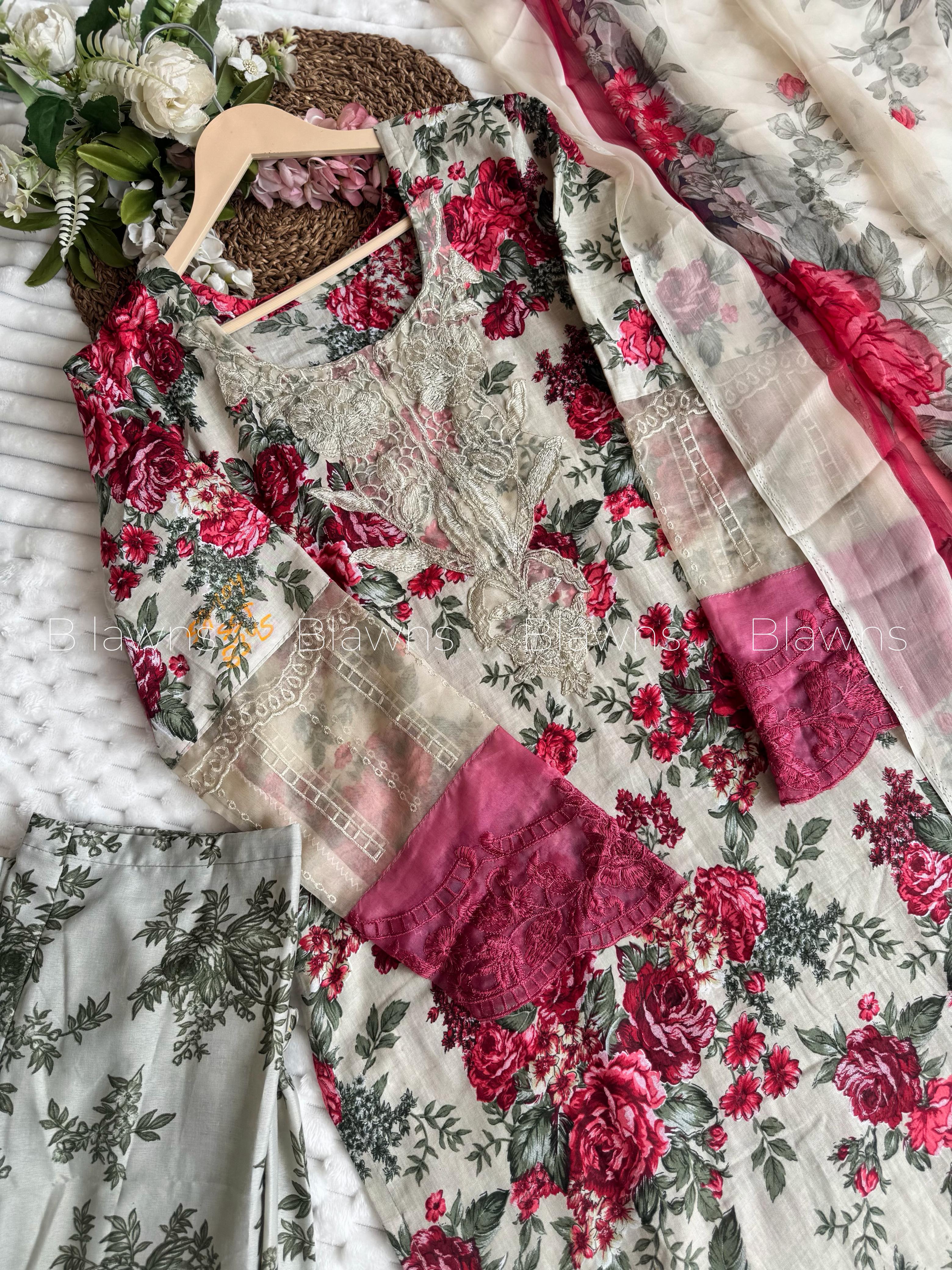 Pakistani suit BLW-1021, fabric close-up
