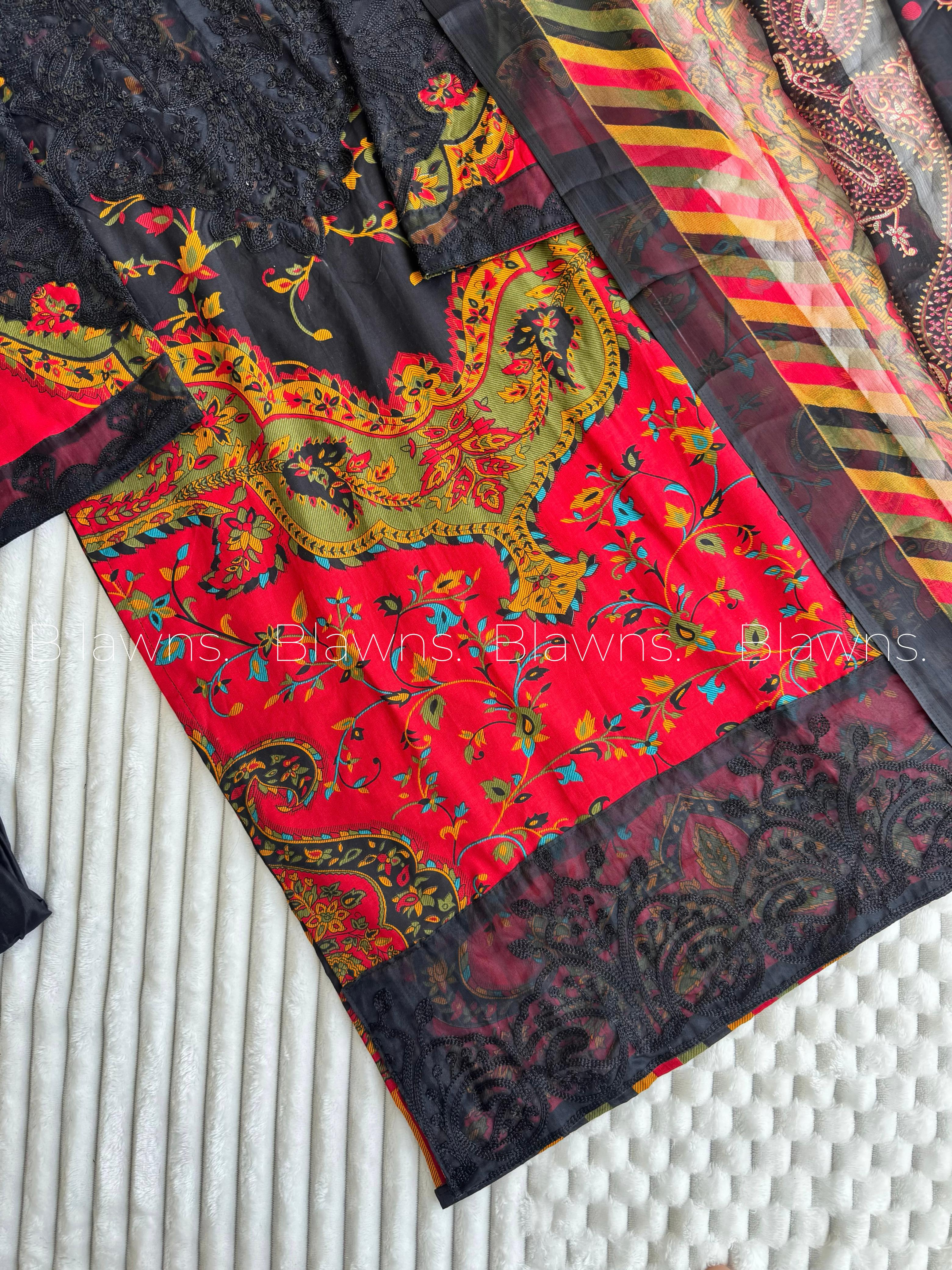 Pakistani unstitched suit BLW-111, fabric close-up