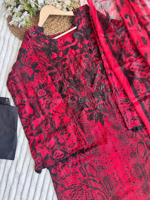 Pakistani suit BLW-1051, fabric close-up