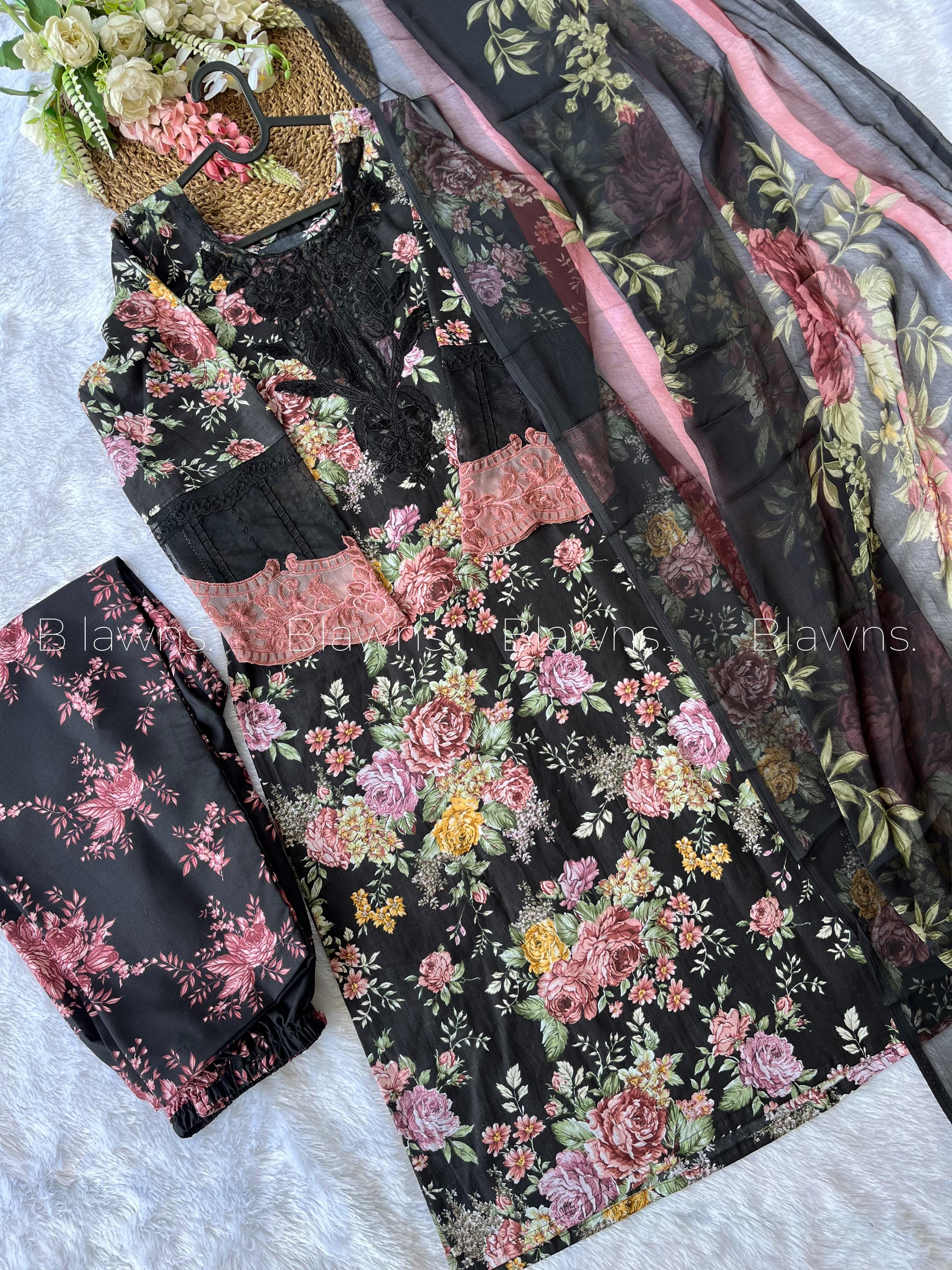 Pakistani suit BLW-41, fabric close-up