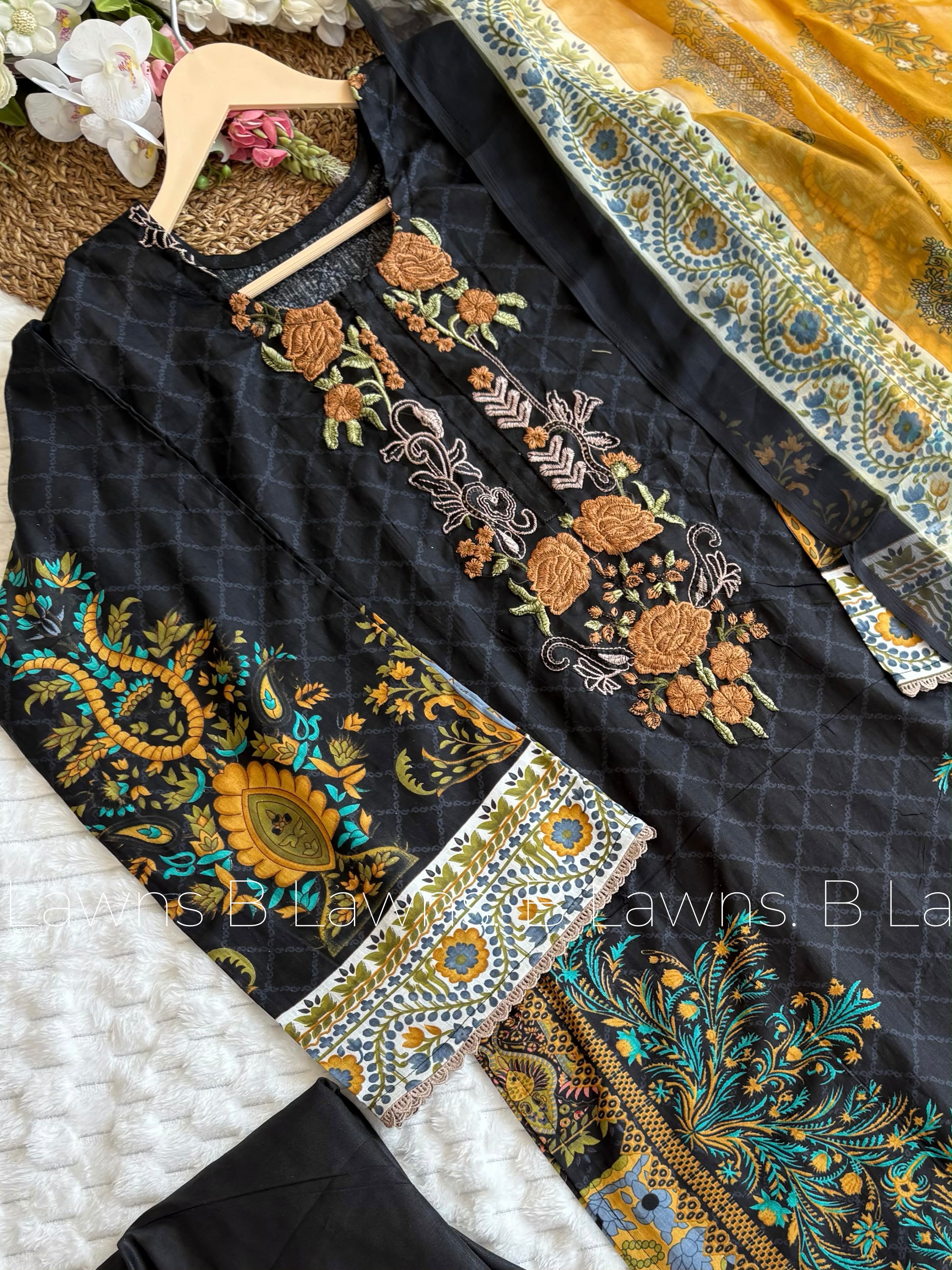 Embroidered Pakistani  Suit with Chiffon Dupatta BLW-68