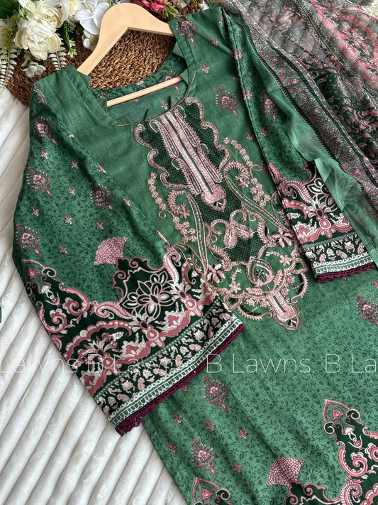 Embroidered Pakistani Unstitched Lawn Suit with Chiffon Dupatta BLW-1002